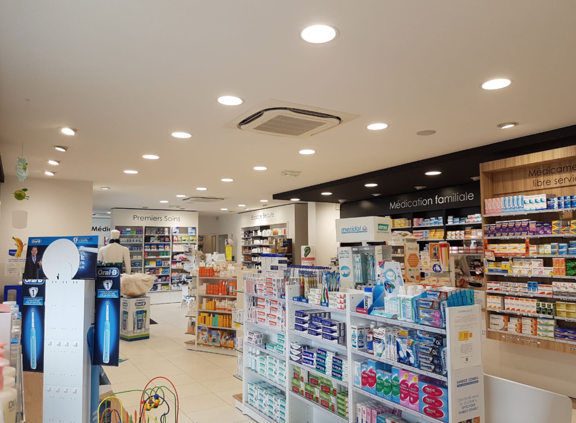 Eclairage et électricité pour pharmacie - Pineau Energie à Cugand